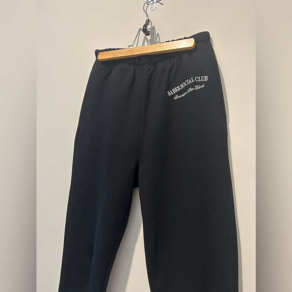 “The Babes Social Club" BRUNETTE THE LABEL Best Friend Jogger - Black size XS/S - Picture 4 of 9